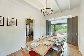 'the Hideaway' Secluded & Spacious Schulenburg Gem