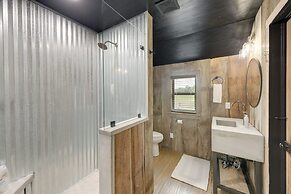 'the Hideaway' Secluded & Spacious Schulenburg Gem