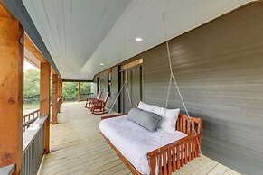 'the Hideaway' Secluded & Spacious Schulenburg Gem