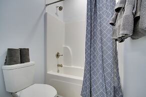 Sunny Gulfport Vacation Rental: Walk to Beaches!