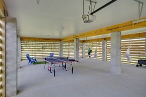 Sunny Gulfport Vacation Rental: Walk to Beaches!