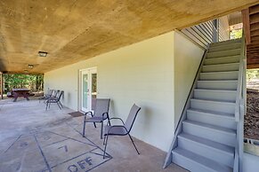 Greers Ferry Hideaway: Lake View, Boat Ramp Access