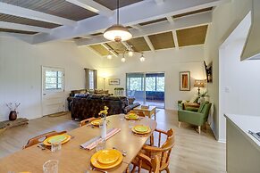 Greers Ferry Hideaway: Lake View, Boat Ramp Access