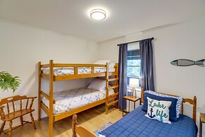 Greers Ferry Hideaway: Lake View, Boat Ramp Access