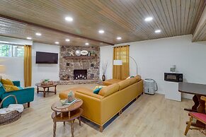 Greers Ferry Hideaway: Lake View, Boat Ramp Access