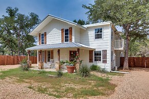 Gorgeous Palo Pinto Home w/ Private Hot Tub!