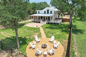 Gorgeous Palo Pinto Home w/ Private Hot Tub!