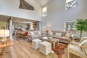 Gorgeous Palo Pinto Home w/ Private Hot Tub!