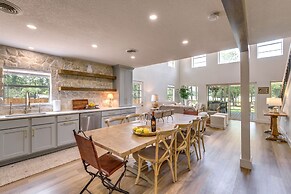 Gorgeous Palo Pinto Home w/ Private Hot Tub!