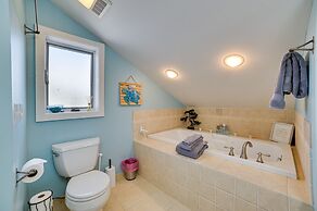 Luxury Lakefront Boyne City Townhome w/ Views!