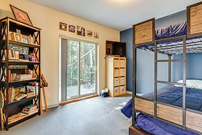 Palmer Getaway w/ Mountain Views & Fire Pit!