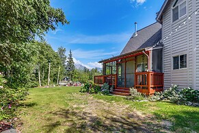 Palmer Getaway w/ Mountain Views & Fire Pit!