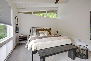 Gilford Vacation Rental w/ Lake Access & Mtn Views