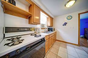 Pet-friendly Lake Erie Cottage - Walk to the Water