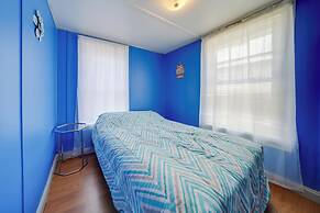 Pet-friendly Lake Erie Cottage - Walk to the Water