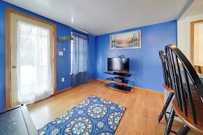 Pet-friendly Lake Erie Cottage - Walk to the Water