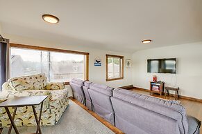 Ocean-view Apt in the Heart of Southwest Harbor!