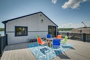 Ocean-view Apt in the Heart of Southwest Harbor!