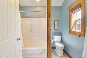 Remodeled Kalispell Farmhouse w/ Mountain Views