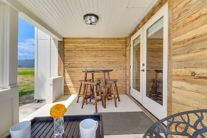 Remodeled Kalispell Farmhouse w/ Mountain Views