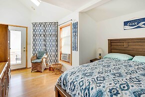 Lakefront Geneva Vacation Rental - Walk to Strip!