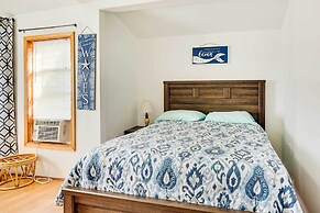 Lakefront Geneva Vacation Rental - Walk to Strip!