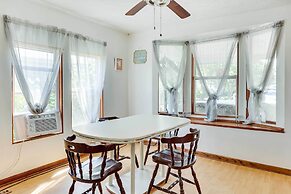 Waterfront Lake Erie Vacation Rental on the Strip!