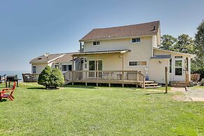 Waterfront Lake Erie Vacation Rental on the Strip!