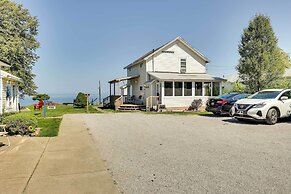 Waterfront Lake Erie Vacation Rental on the Strip!