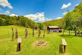 Mars Hill Vacation Rental w/ Hot Tub & Yard