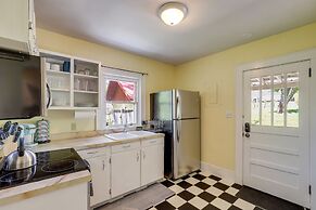 Mars Hill Vacation Rental w/ Hot Tub & Yard