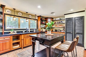 Rustic Iuka Retreat ~ 1/2 Mi to Pickwick Lake!