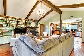 Rustic Iuka Retreat ~ 1/2 Mi to Pickwick Lake!