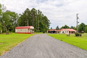 Higden Hideaway w/ Fire Pit Near Greers Ferry Lake