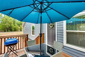 Lindale Vacation Rental w/ Deck & Grill!