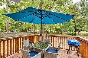 Lindale Vacation Rental w/ Deck & Grill!