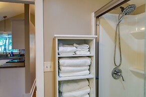 Pet-friendly Kalkaska Cottage on Lake Crawford!