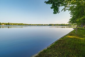 Pet-friendly Kalkaska Cottage on Lake Crawford!