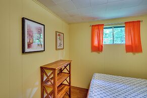 Cozy Becket Cottage Escape w/ Lake Access!
