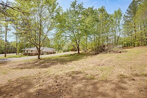 Scottsboro Retreat 4 Mi to Guntersville Lake