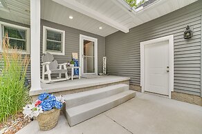 Houghton Lake Home w/ Private Dock + Kayaks!