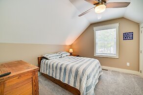 Houghton Lake Home w/ Private Dock + Kayaks!