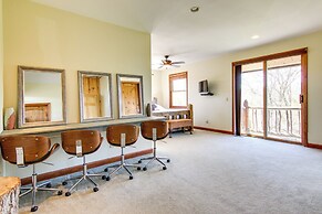 Mountain View & Fire Pit: Rustic Marshall Getaway!