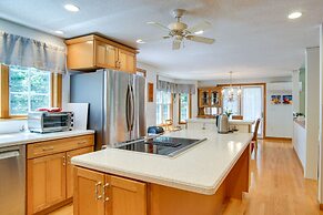 1/2 Mi to Beach: Stunning Home w/ Deck in Falmouth