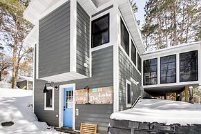 Lakefront Nevis Cabin Escape w/ Hot Tub!