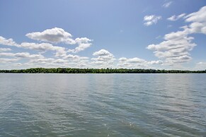 Lakefront Nevis Cabin Escape w/ Hot Tub!