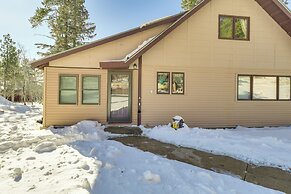 Cozy Lead Cabin w/ Deck < 1 Mi to Ski Slopes!