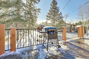 Cozy Lead Cabin w/ Deck < 1 Mi to Ski Slopes!