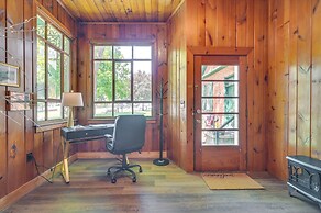 Cozy Pennsylvania Retreat Near Hiking & Golfing!