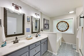 Lakefront Hot Springs Vacation Rental w/ Dock!